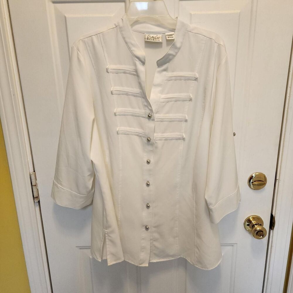 Kathy Che White Blouse with Silver Buttons Size 18/20W Dressy Workwear